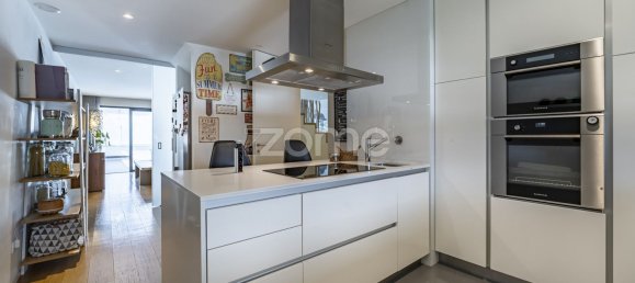 4 bedrooms House in Porto, Portugal No. 38970 10