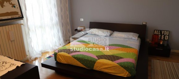 Дом с 4 спальнями в Идзано, Италия № 329774 32