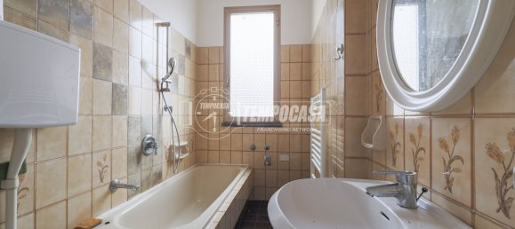 4 rooms Apartment in Ravenna, Italy No. 275888 2