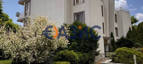 3 Schlafzimmer Wohnung in Sveti Vlas, Bulgaria, Nr. 887 12