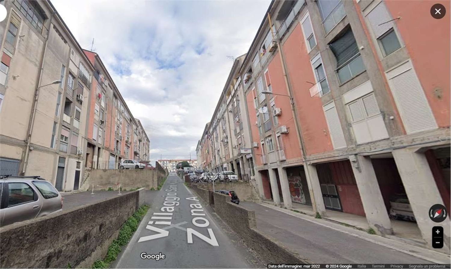 4 rooms Apartment in Catania, Italy No. 46970