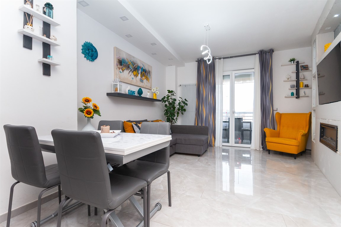 5 rooms Apartment in Venaria Reale, Italy No. 329702