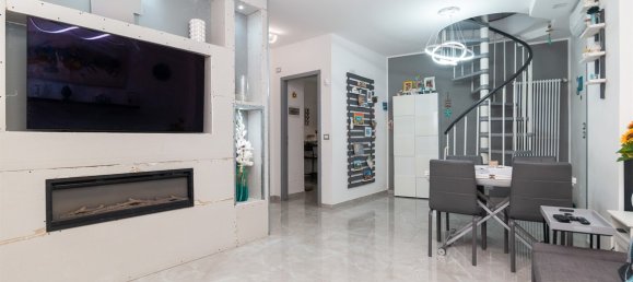 5 rooms Apartment in Venaria Reale, Italy No. 329702 4