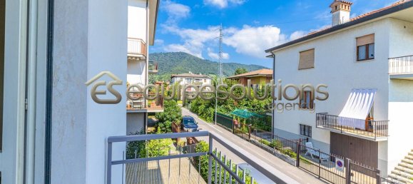 4 bedrooms Apartment in Ranica, Italy No. 316107 6