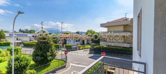 4 bedrooms Apartment in Ranica, Italy No. 316107 4