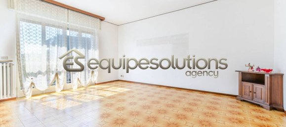 4 bedrooms Apartment in Ranica, Italy No. 316107 7