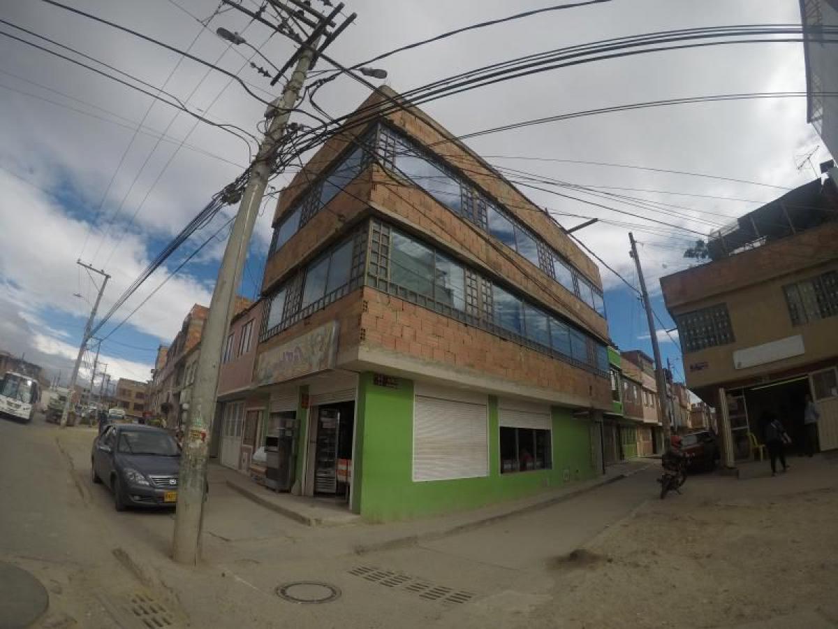 4 bedrooms House in Cundinamarca, Colombia No. 2778