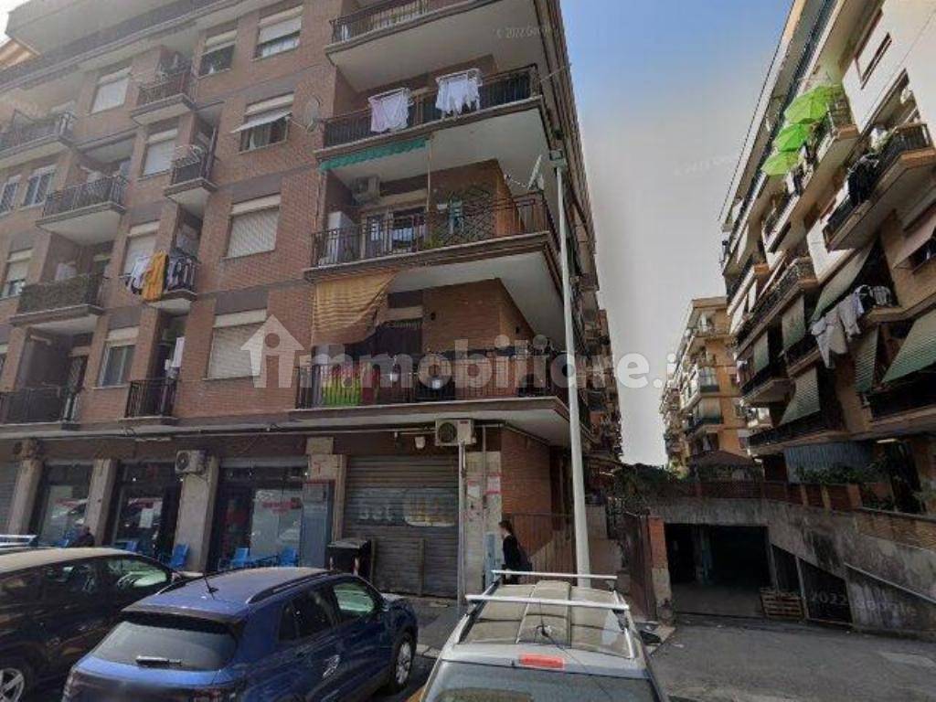 3 chambres Appartement à Rome, Italy No. 200603