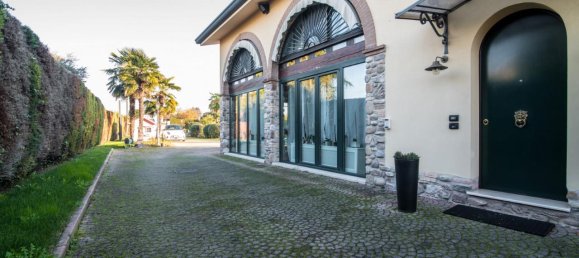 Вилла с 5 комнатами в Абано Терме, Италия № 108335 35