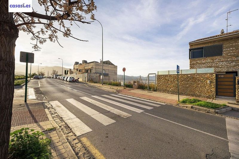 533m² Land in Granada, Spain No. 235809