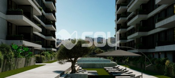 3 rooms Apartment in Porto, Portugal No. 179012 6