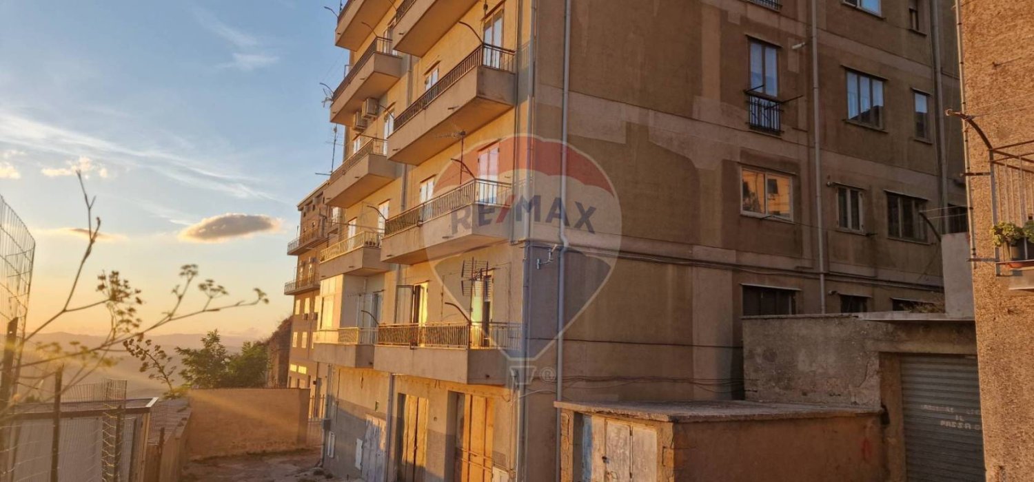 1 bedroom Apartment in Enna, Italy No. 354777