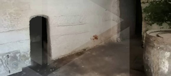 Дом с 6 комнатами в Мандурия, Италия № 27998 23