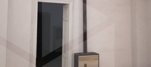 Дом с 6 комнатами в Мандурия, Италия № 27998 8