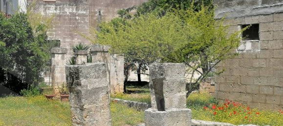 Дом с 6 комнатами в Мандурия, Италия № 27998 30