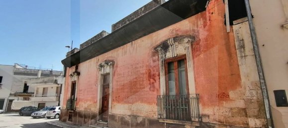 Дом с 6 комнатами в Мандурия, Италия № 27998 28