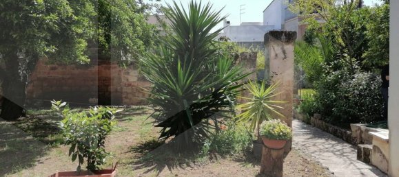 Дом с 6 комнатами в Мандурия, Италия № 27998 13