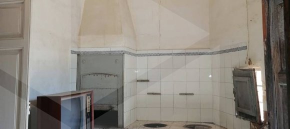 Дом с 6 комнатами в Мандурия, Италия № 27998 3