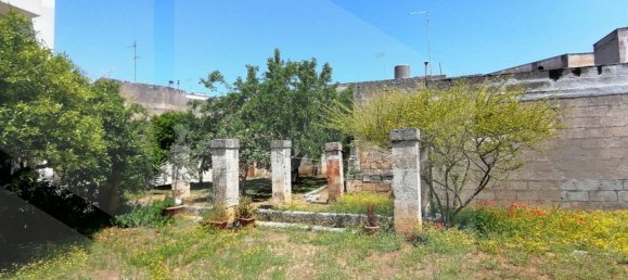 Дом с 6 комнатами в Мандурия, Италия № 27998 25