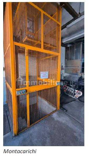 5غرفة مستودع في Jerago con Orago, Italy رقم 310133