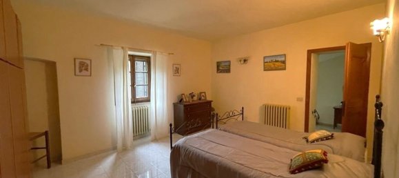 5 Schlafzimmer Haus in Umbertide, Italy, Nr. 54053 19