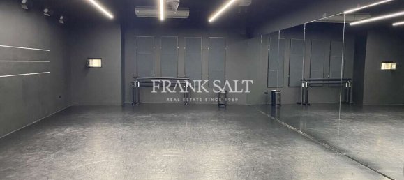 Bureau à Sliema, Malta No. 13167 4