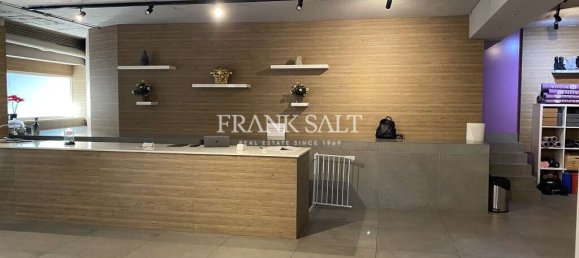 Bureau à Sliema, Malta No. 13167 2