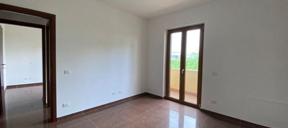 Casa de 7 habitaciónes en Labico, Italy No. 16632 2