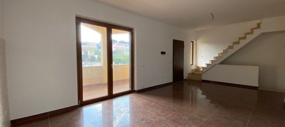 Casa de 7 habitaciónes en Labico, Italy No. 16632 18