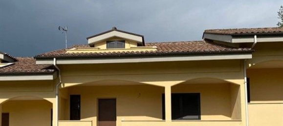 Casa de 7 habitaciónes en Labico, Italy No. 16632 3