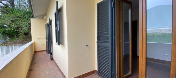 Casa de 7 habitaciónes en Labico, Italy No. 16632 36