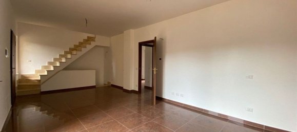 Casa de 7 habitaciónes en Labico, Italy No. 16632 16