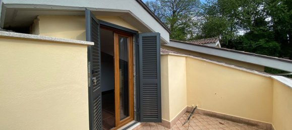 Casa de 7 habitaciónes en Labico, Italy No. 16632 31