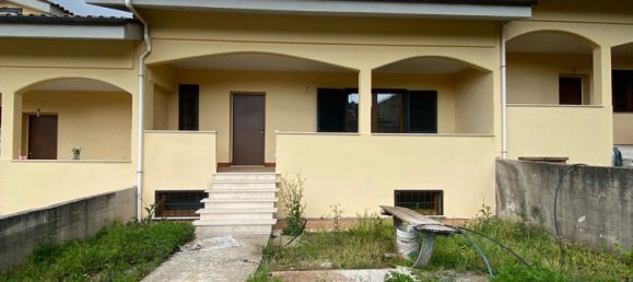 Casa de 7 habitaciónes en Labico, Italy No. 16632 37