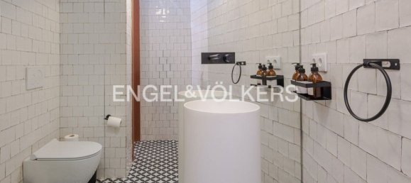 133m² Commercial property in Lisbon, Portugal No. 11019 13