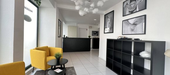 Propiedad comercial de 4 habitaciónes en Bruyeres-et-Montberault, France No. 244813 6