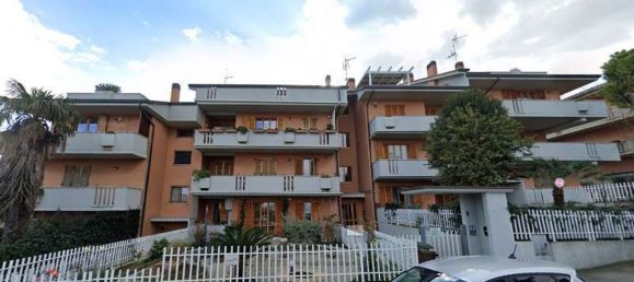 Apartamento de 6 dormitorios en Porto Sant'Elpidio, Italy No. 322877 4