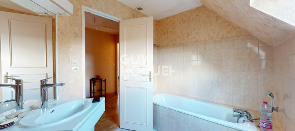 4 Schlafzimmer Haus in Chambray-les-Tours, France, Nr. 60893 16