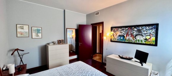 3 bedrooms Apartment in Milan, Italy No. 360744 17