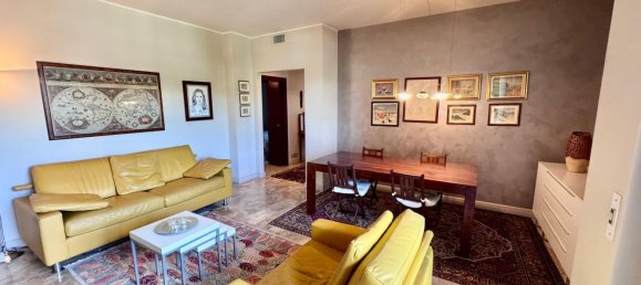 3 bedrooms Apartment in Milan, Italy No. 360744 4