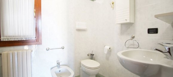 5 rooms Apartment in Venice, Italy No. 221661 12