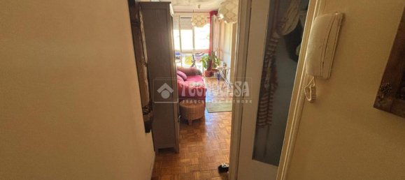 3 rooms Apartment in Madrid, Spain No. 184387 2