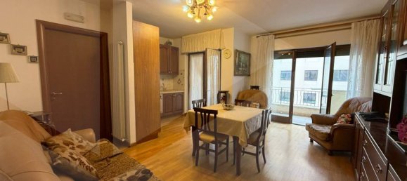 2 bedrooms Apartment in Avezzano, Italy No. 21734 9