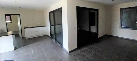 Casa de 3 dormitorios en Cluny, France No. 353533 4