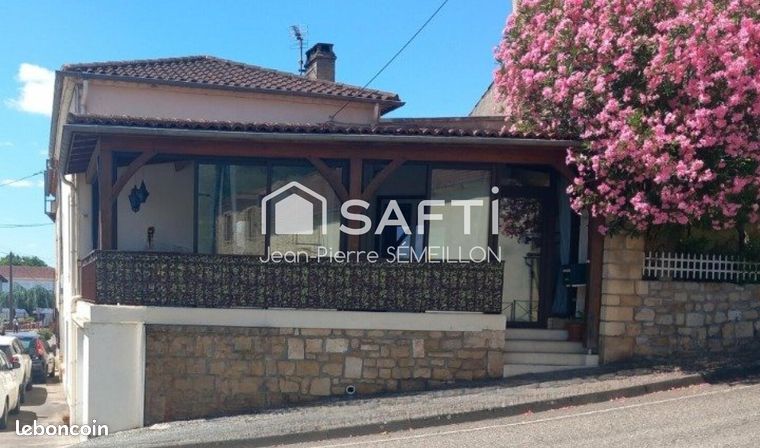 3 bedrooms House in Fumel, France No. 315298