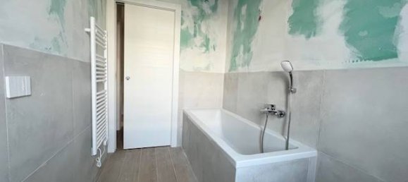 3 chambres Appartement à Stezzano, Italy No. 218227 17