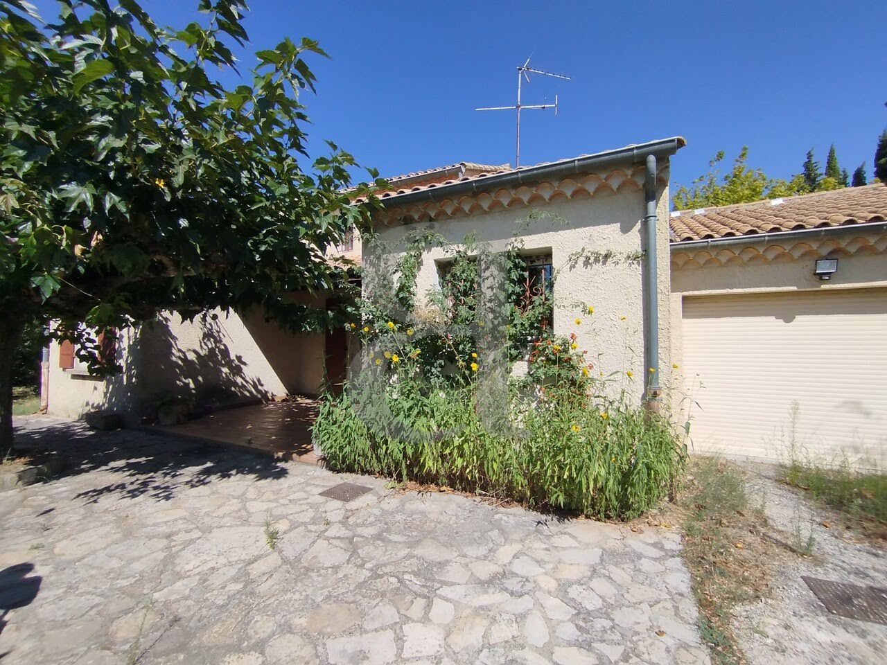 3 bedrooms Villa in Valreas, France No. 195232