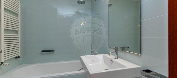 Дом с 4 спальнями в Матозиньюш, Португалия № 43301 4