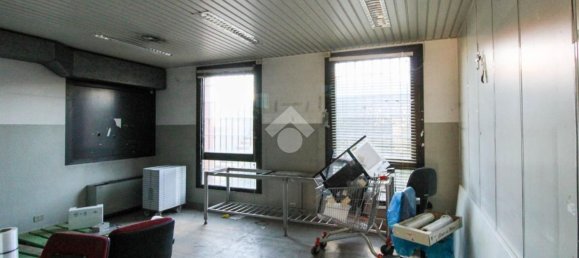 75m² Commercial property in Cavenago di Brianza, Italy No. 63633 14