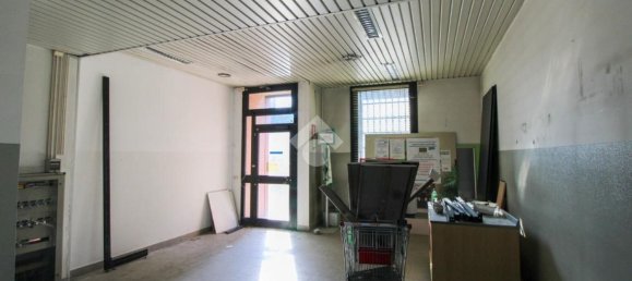 75m² Commercial property in Cavenago di Brianza, Italy No. 63633 2